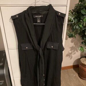 White House Black Market - Sleeveless blouse with Silver Buttons - Size Medium